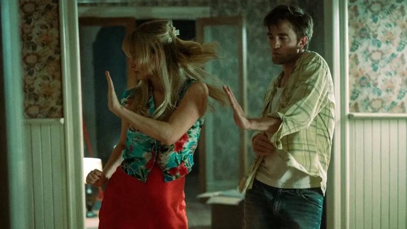 Me senti segura, diz Jennifer Lawrence sobre cenas de sexo com Robert Pattinson