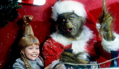 Jim Carrey se reencontra com atriz mirim de O Grinch após 25 anos