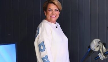 Siga-nos no Google News