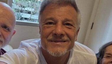 Marcelo Novaes com a mãe e o irmão