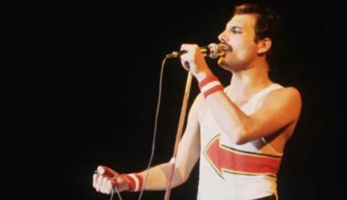 O motivo pelo qual Freddie Mercury detestava cantar Bohemian Rhapsody ao vivo, revela amigo próximo - Globo