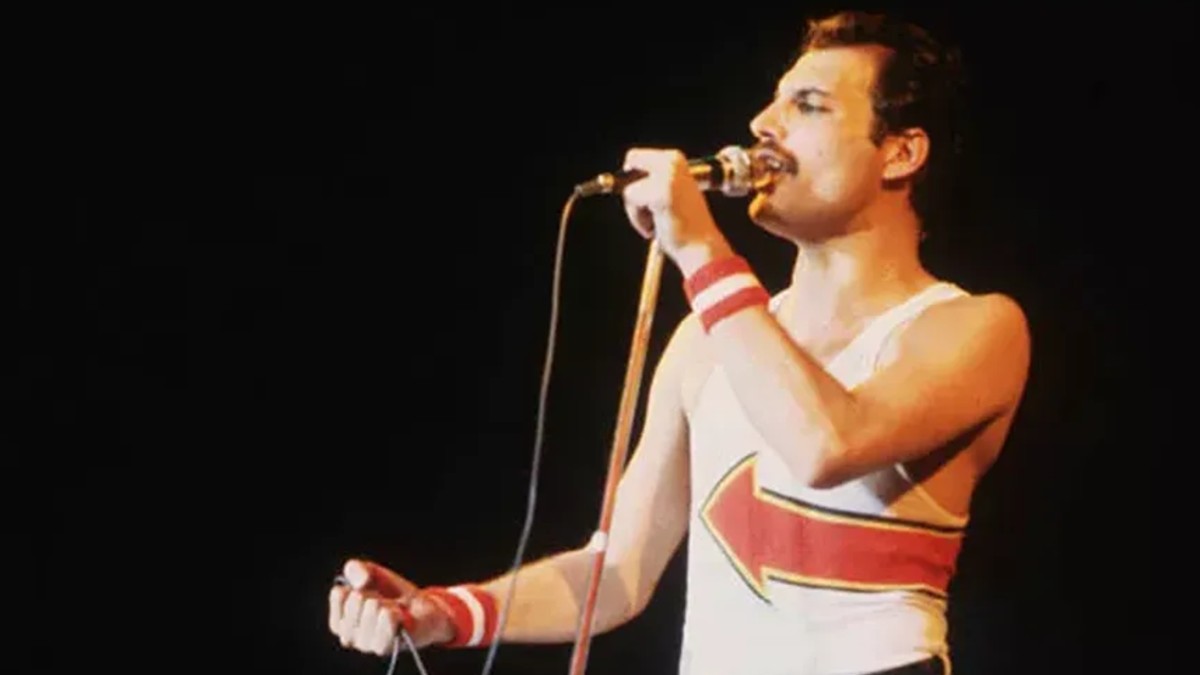 O motivo pelo qual Freddie Mercury detestava cantar Bohemian Rhapsody ao vivo, revela amigo próximo - Globo
