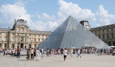 Ingresso do Museu do Louvre ficará mais caro para não europeus em 2026