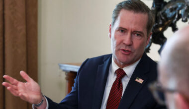 EUA admitem "termos generosos" à Rússia (mas ameaçam com mais sanções)