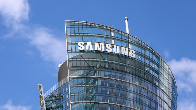 Imagem desvenda os ecrãs dos três telemóveis da série Galaxy S26