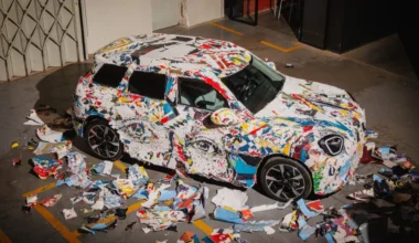 Vhils criou obra-de-arte urbana num Mini Aceman