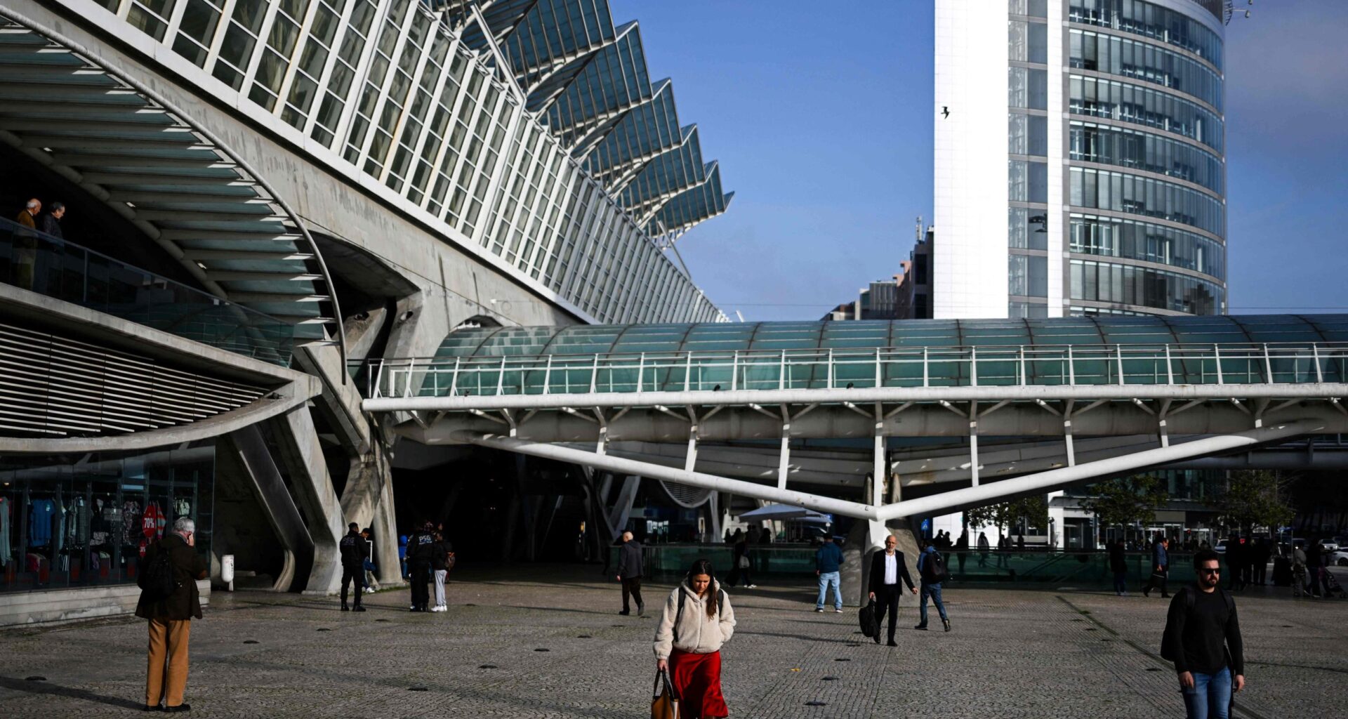 Menor desaparecida há dois meses encontrada na estação do Oriente em Lisboa