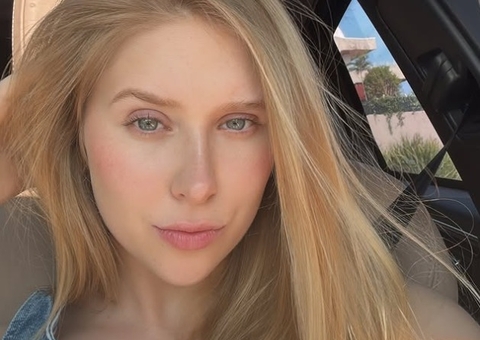 Influencer Cela Lopes desembolsa R$ 160 mil por foto com Dua Lipa