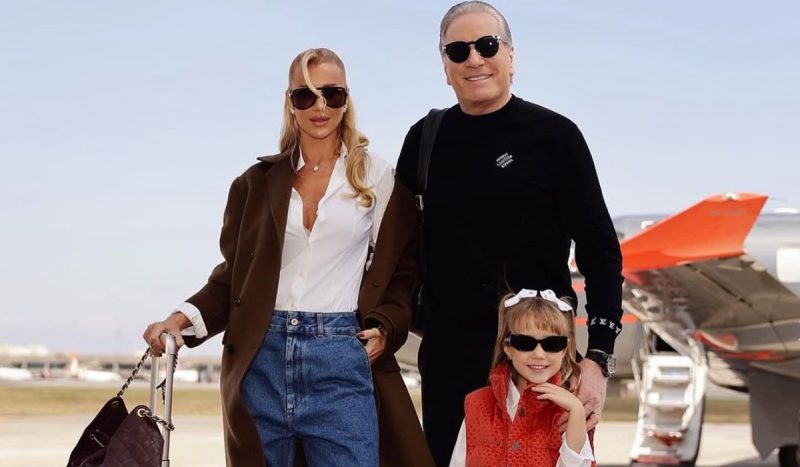 Roberto Justus, Ana Paula Siebert e a filha Vicky Justus - Divulgação/Redes Sociais/ND