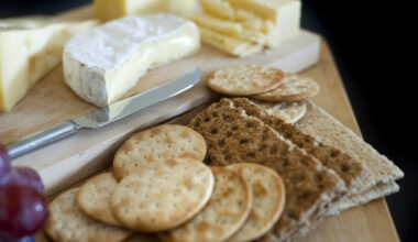 Quando podemos comer (e quando evitar) a casca do queijo? Especialistas esclarecem dúvidas
