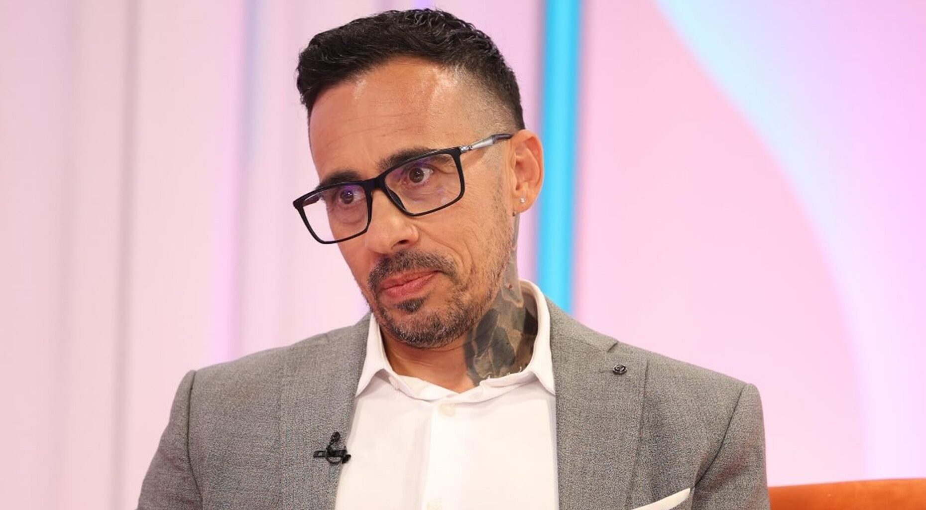 Siga-nos no Google News