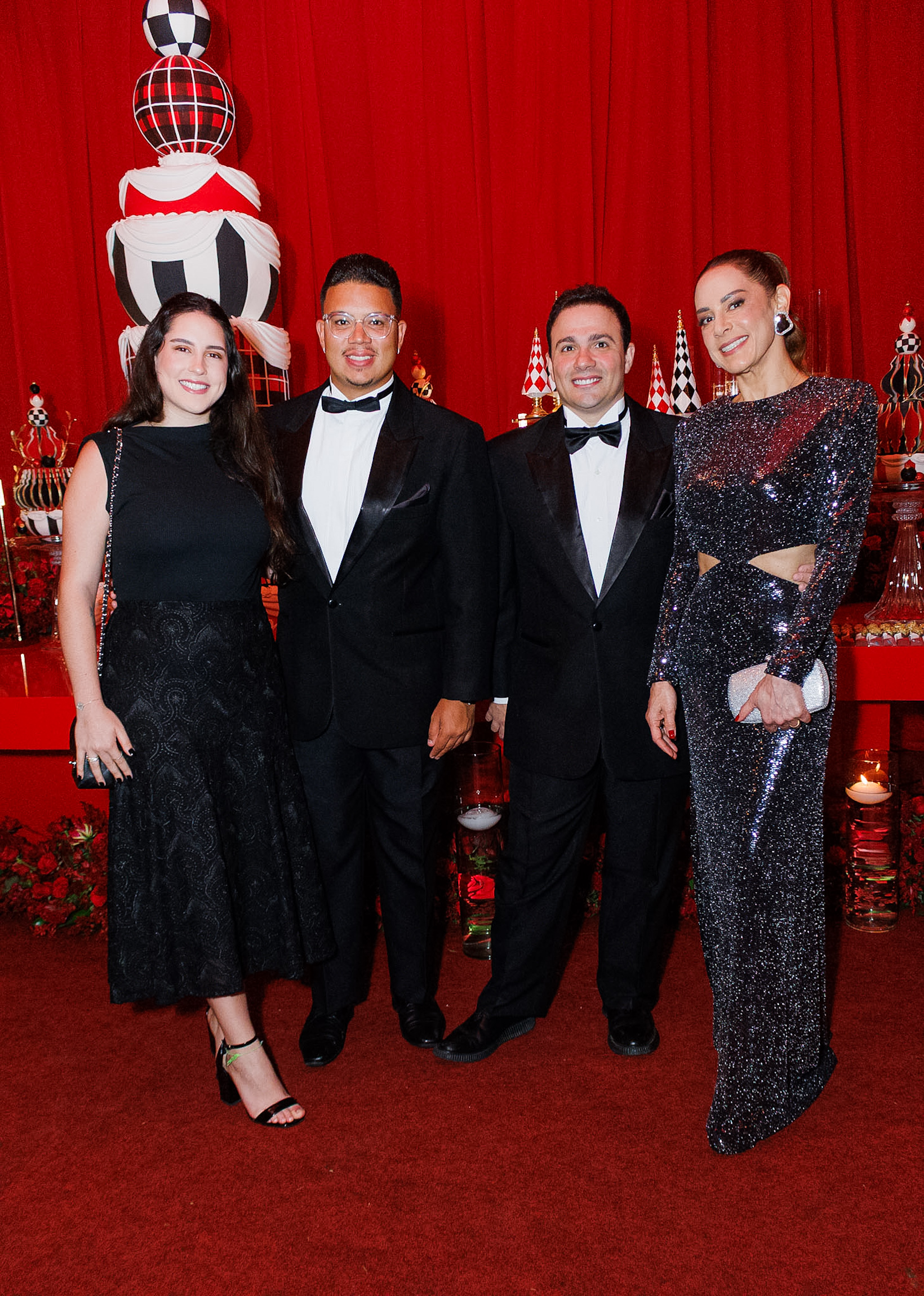 Amanda, Luiz, Gustavo Moura e Silvia Abravanel - Foto: BrazilNews