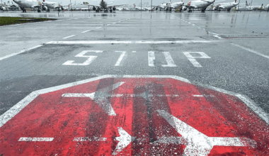 Mais de 500 voos estão em risco devido à greve geral