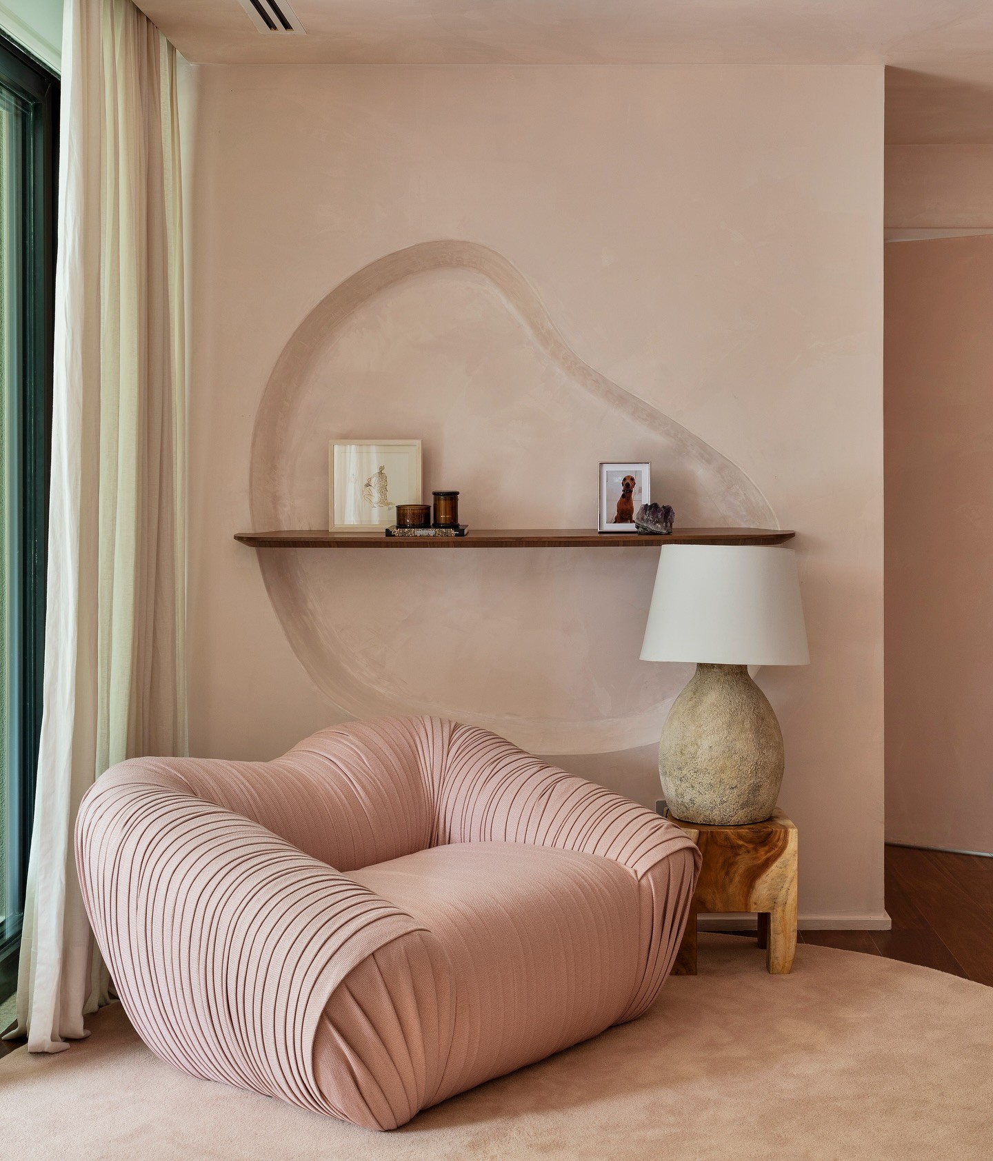 Interior da mansão de Anitta no Rio — Foto: MCA estúdio/Reprodução/Instagram