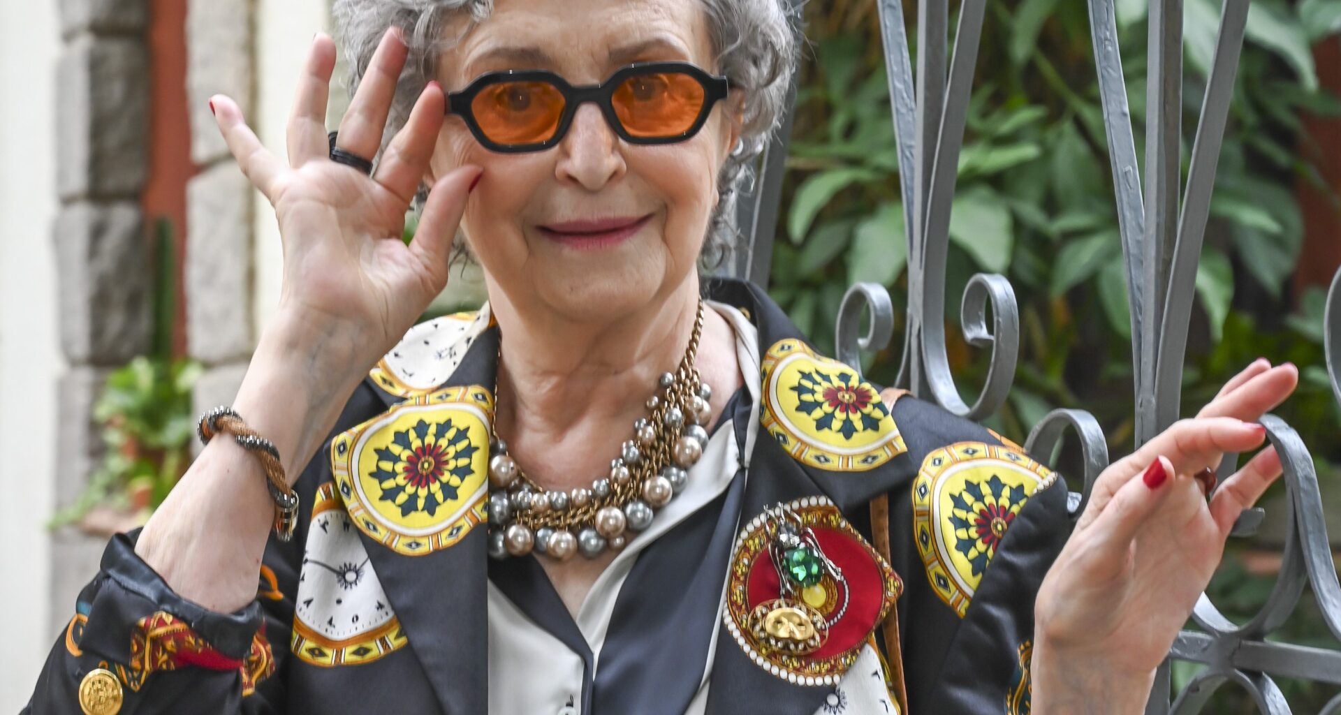 Ana Lúcia Torre roda continuação de filme de comédia com Marcus Majella. Veja foto exclusiva