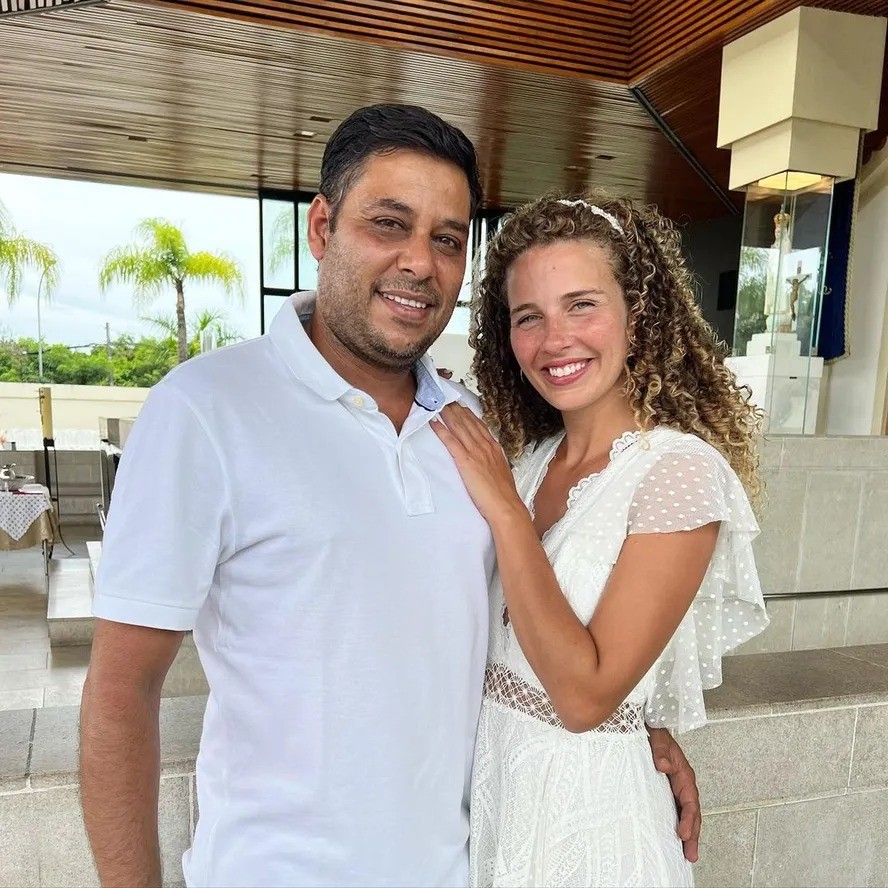Debby Lagranha anunciou a separação de Leandro Amieiro após 15 anos — Foto: Reprodução/Instagram