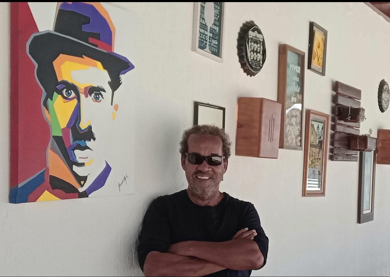 Fotógrafo William de Moura morre aos 74 anos no Rio após trajetória marcante no fotojornalismo e no surfe