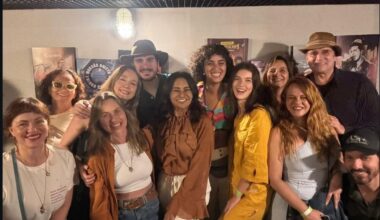Elenco de 'Pantanal' se reencontra em show de Almir Sater e Gabriel Sater no Rio - O Globo