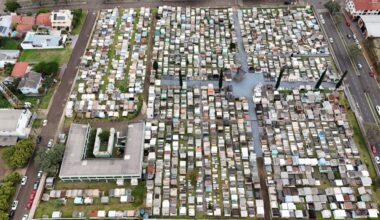 Cemitérios municipais estarão abertos das 7h às 19h