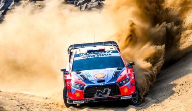 WRC, Arábia Saudita: Fourmaux lidera, Ogier assume ‘comando’ na luta pelo título