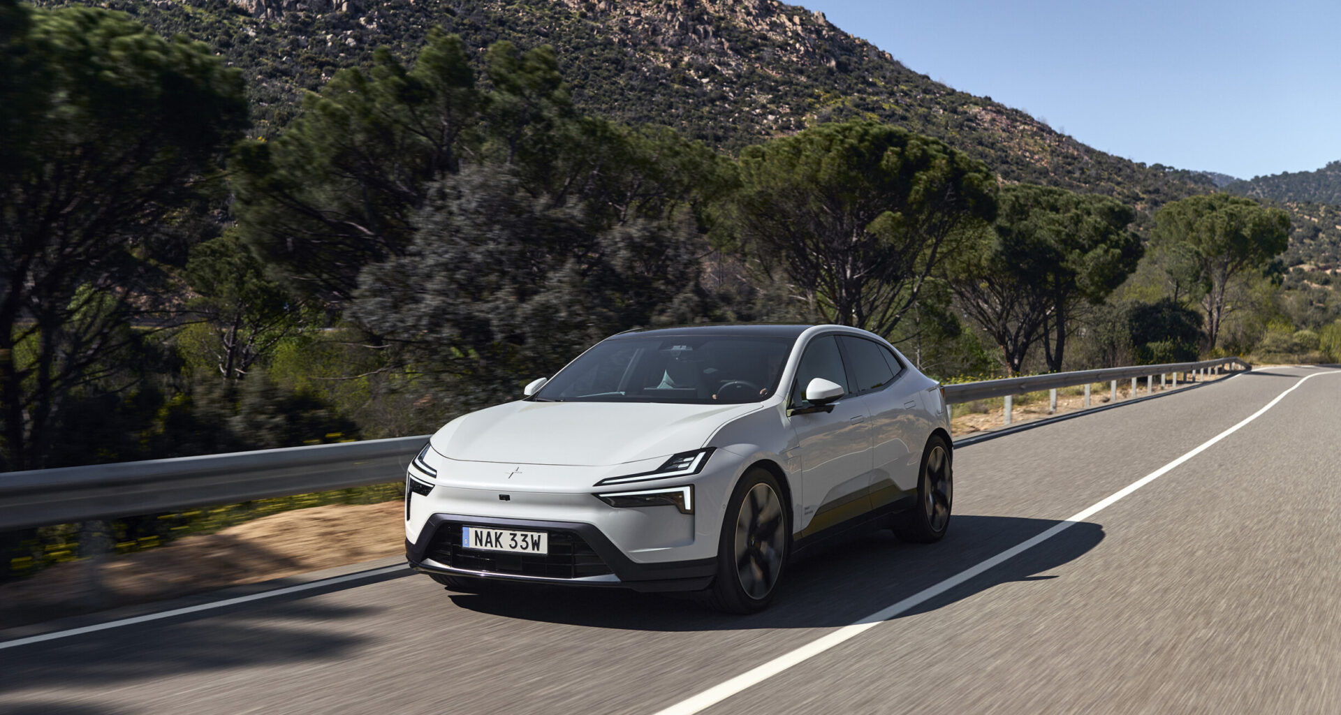 Google estreia Live Lane Guidance no novo Polestar 4