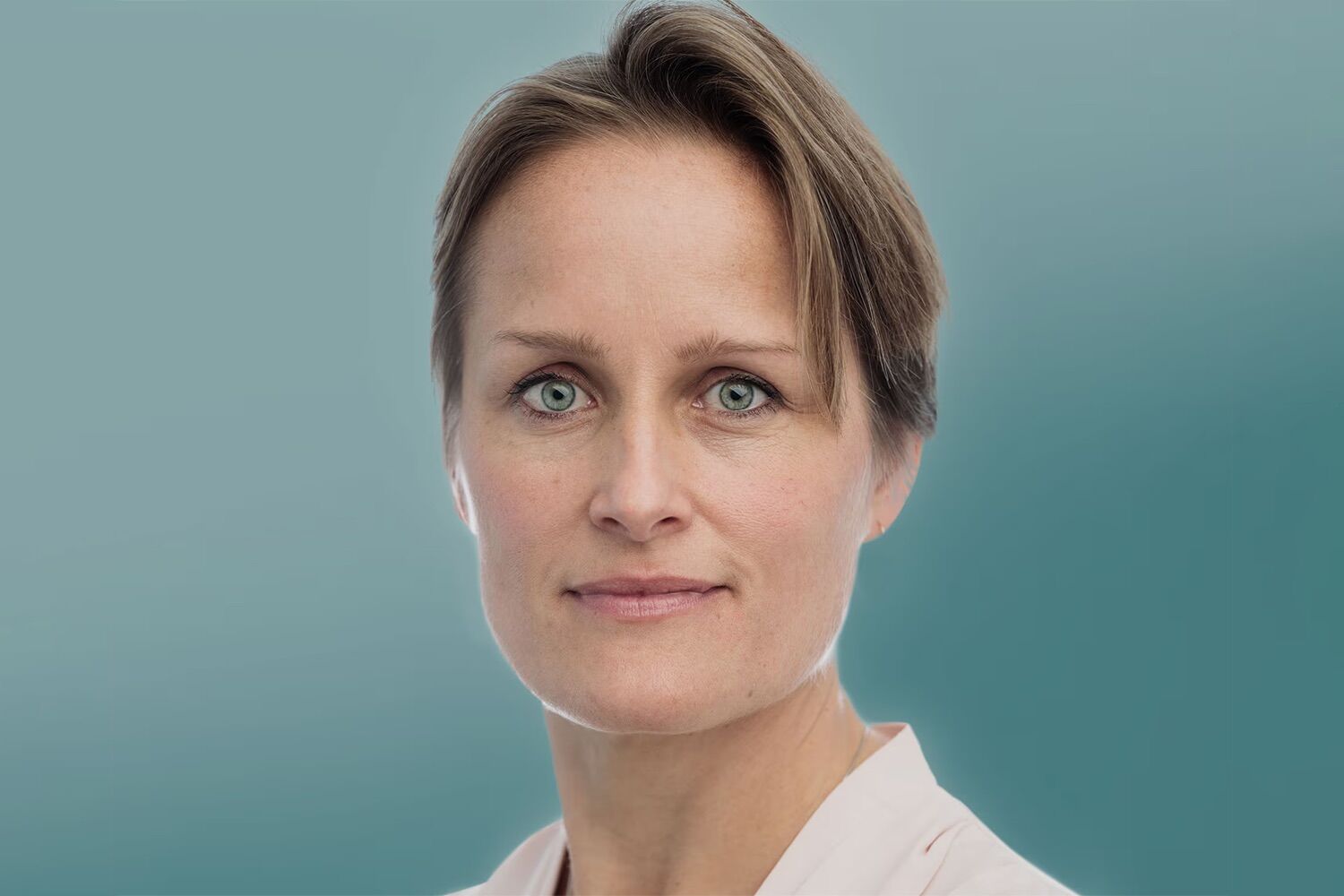 A nova chefe geek do MI6 já deixou a sua marca