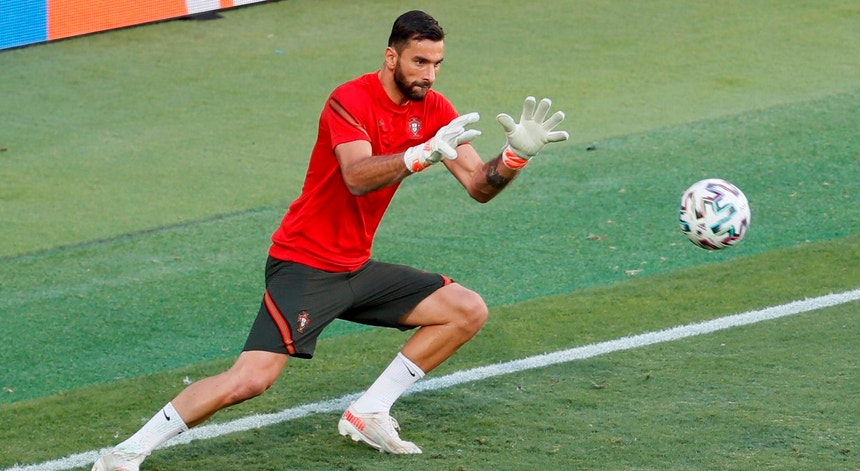 Campeão Europeu Rui Patrício termina carreira