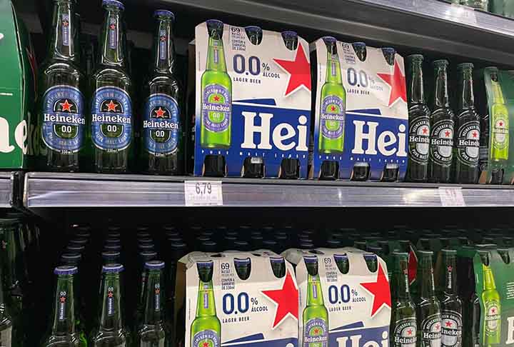 A ideia de que a cerveja sem álcool é totalmente inofensiva cria uma falsa sensação de segurança. Muitas pessoas acabam consumindo mais do que o habitual, ignorando que esses produtos também podem contribuir para desequilíbrios nutricionais e hábitos pouco saudáveis.-Divulgação