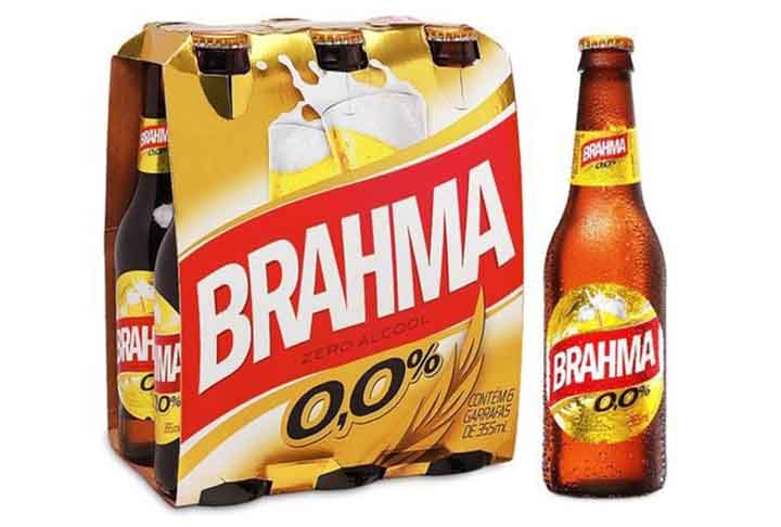 Outro exemplo é a cerveja sem álcool, que apesar de ter teor alcoólico mínimo, ainda contém calorias, açúcar e aditivos. Seu consumo excessivo pode favorecer ganho de peso e problemas metabólicos, mesmo sem os efeitos do álcool.-Divulgação