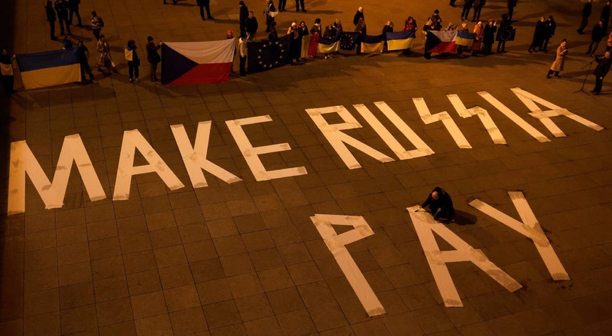 UE concorda em manter ativos russos congelados por tempo indefinido abrindo caminho para empréstimo à Ucrânia