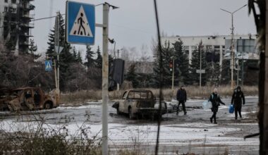 Kiev aponta "sinais negativos". Ucranianos, russos e americanos em Miami na esperança de acordo