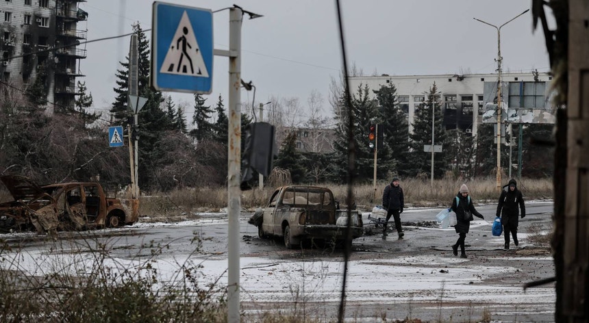 Kiev aponta "sinais negativos". Ucranianos, russos e americanos em Miami na esperança de acordo