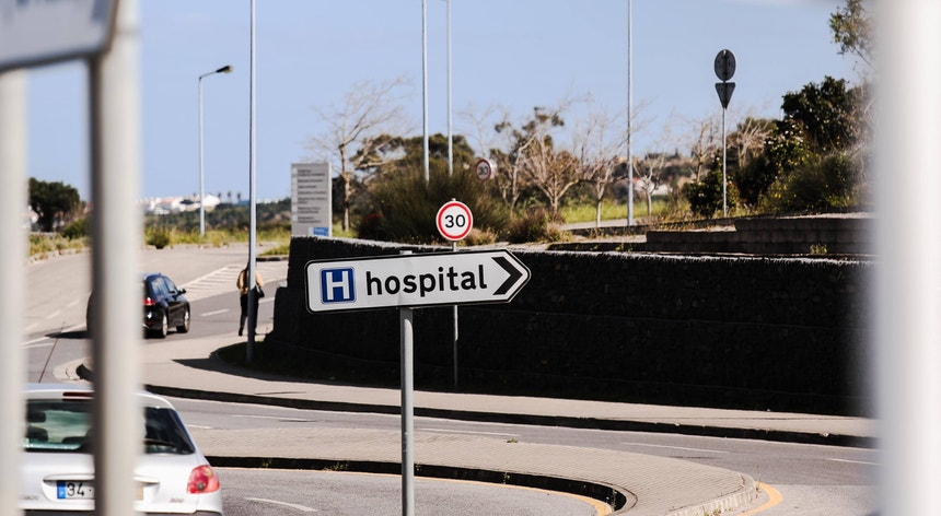 Diretor-executivo rejeita caos no SNS. Maioria dos hospitais ativou planos de contingência