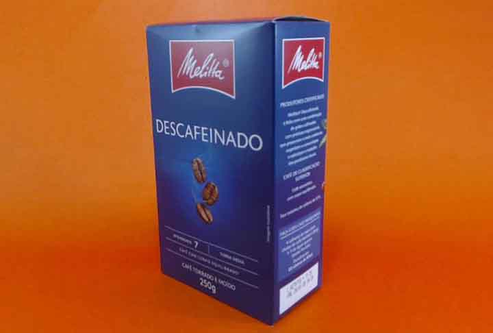 O ideal é limitar-se a três ou quatro pequenas xícaras de café descafeinado por dia. O excesso pode ser prejudicial, sobretudo para quem tem sensibilidade, já que cada xícara ainda contém cerca de 3 mg de cafeína — bem menos que os 70 a 140 mg do café tradicional.-Divulgação