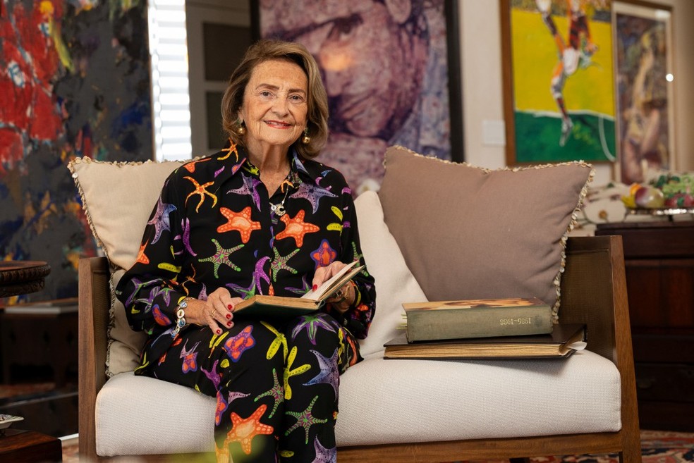 Lucinha Araújo, na série 'Cazuza além da música' — Foto: Divulgação Globoplay