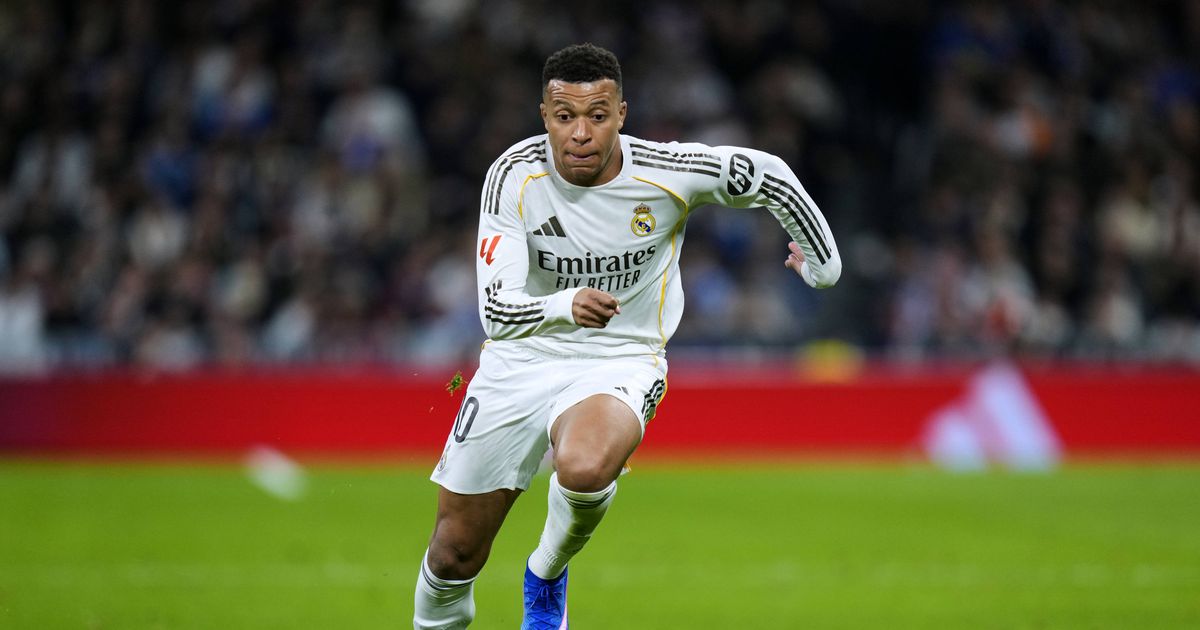 Em dia de aniversário, Mbappé iguala recorde de Cristiano Ronaldo