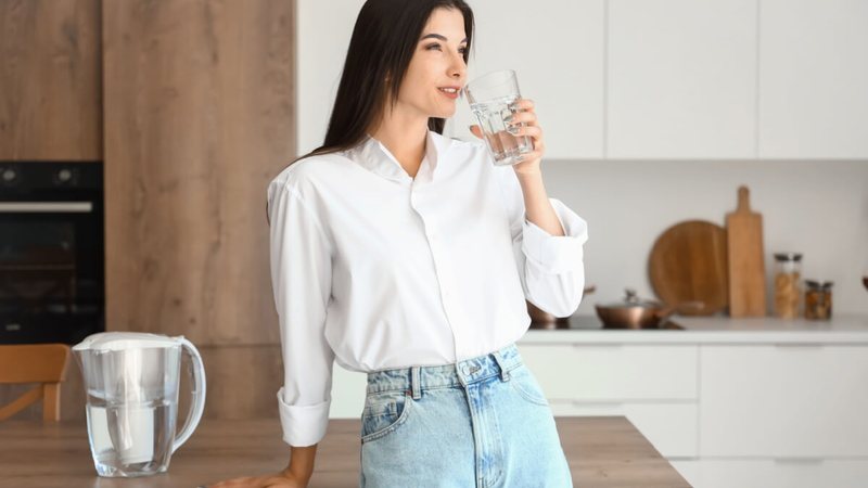 12 hábitos que estão desidratando o seu corpo sem que você perceba