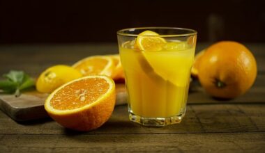 Sumo de laranja afeta milhares de genes no corpo humano, revela estudo