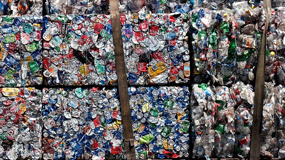 2026: garrafas e latas passam a "valer" 10 cêntimos com novo sistema de reciclagem