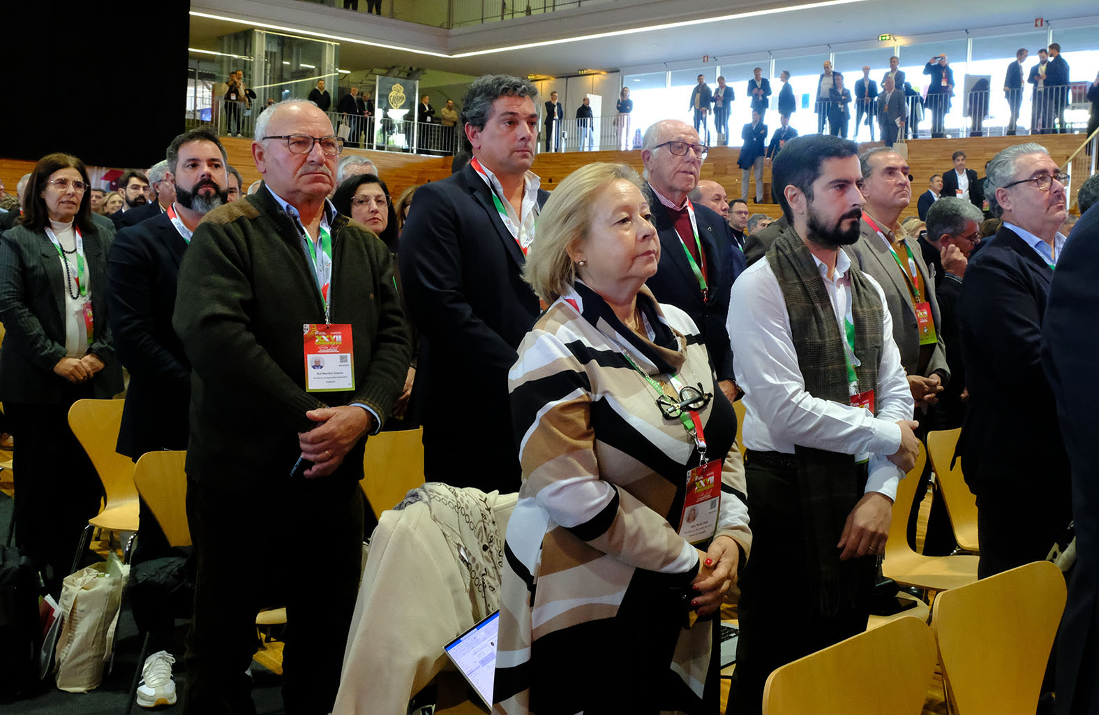 'apagão' na iluminação de natal em viana que até carlos moedas queria ver