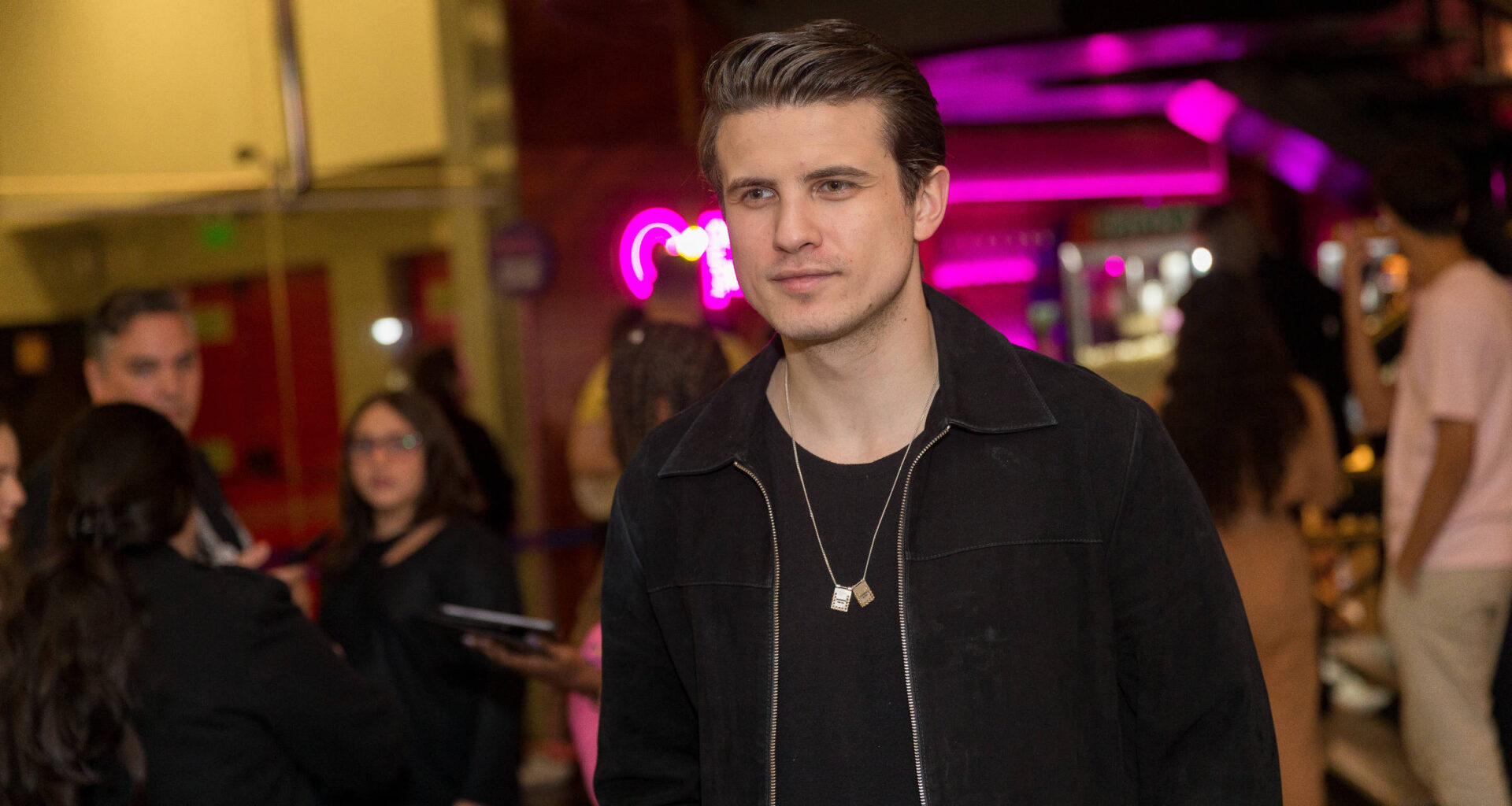 André Marinho deixa a Jovem Pan - 01/12/2025 - Mônica Bergamo