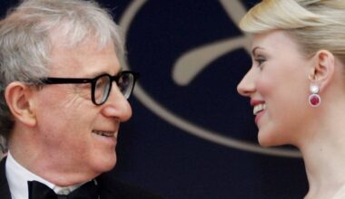 Scarlett Johansson reitera apoio ao cineasta Woody Allen - 01/12/2025 - Ilustrada