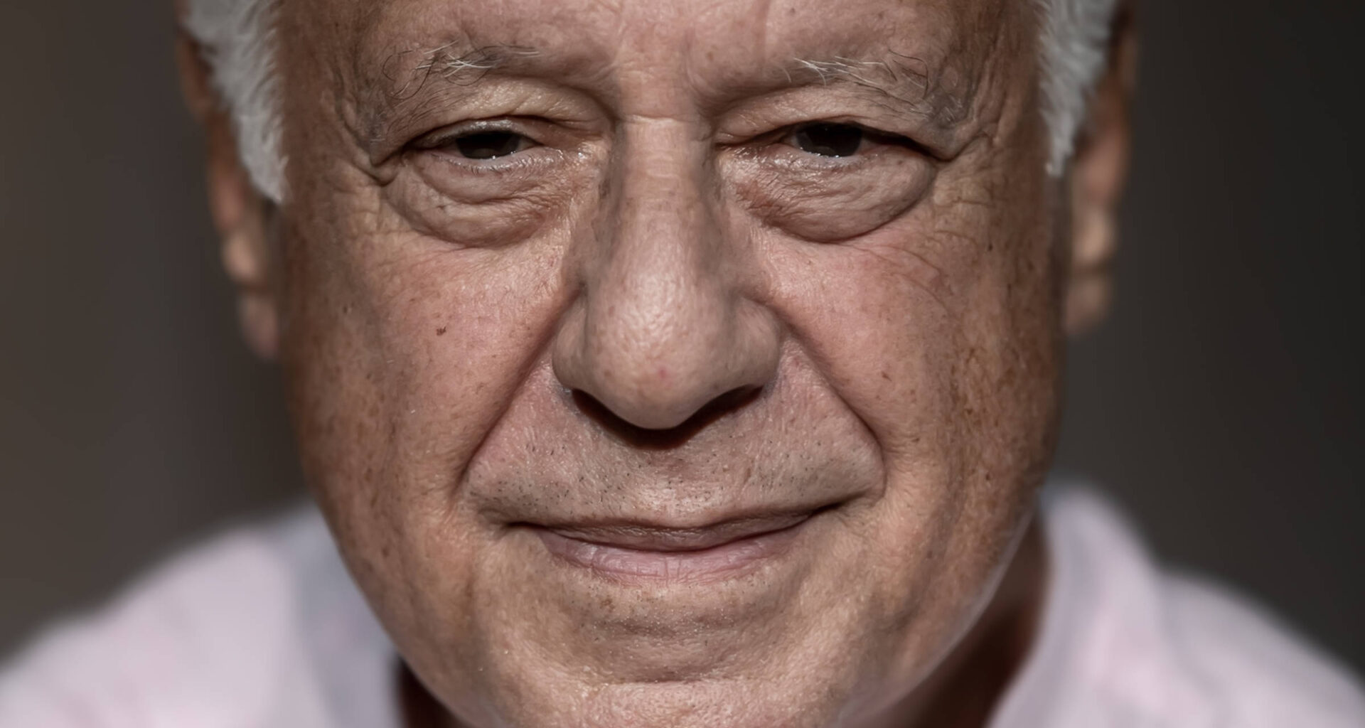 Antonio Fagundes assina com a Globo e volta à emissora - 10/12/2025 - Outro Canal