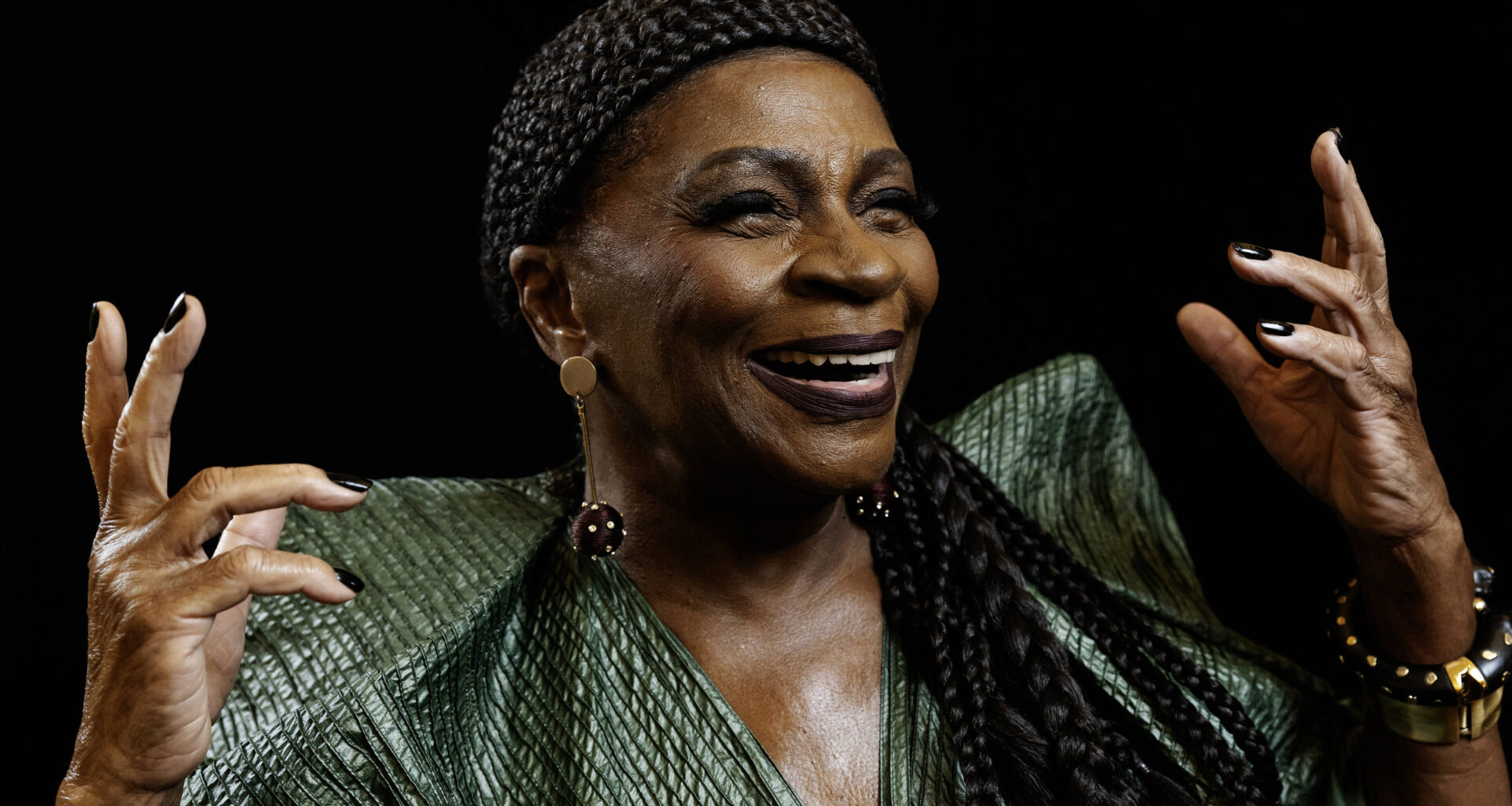 Zezé Motta será benzedeira em nova novela das seis - 08/12/2025 - Mônica Bergamo