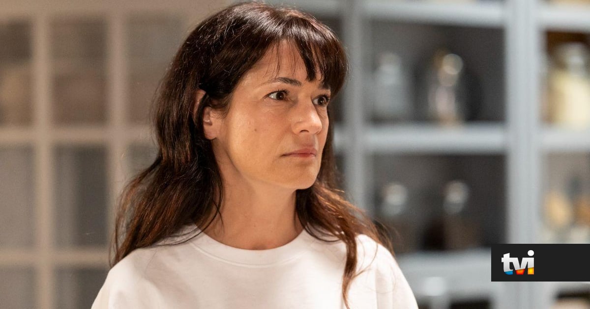 Exclusivo «A Protegida»: Gina conta que Gonçalo é o pai verdadeiro de Nuninho - Novelas