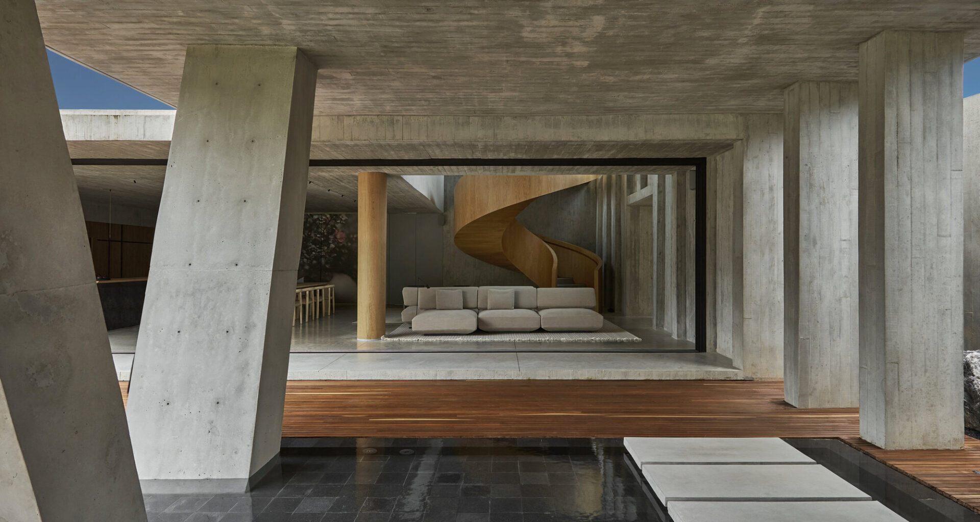 Casa Haras / Cinco Sólidos