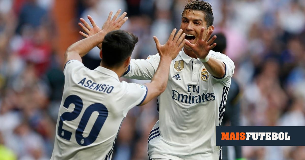 «Desci e o Sergio Ramos e o Ronaldo estavam a dizer-me coisas... morri de vergonha»