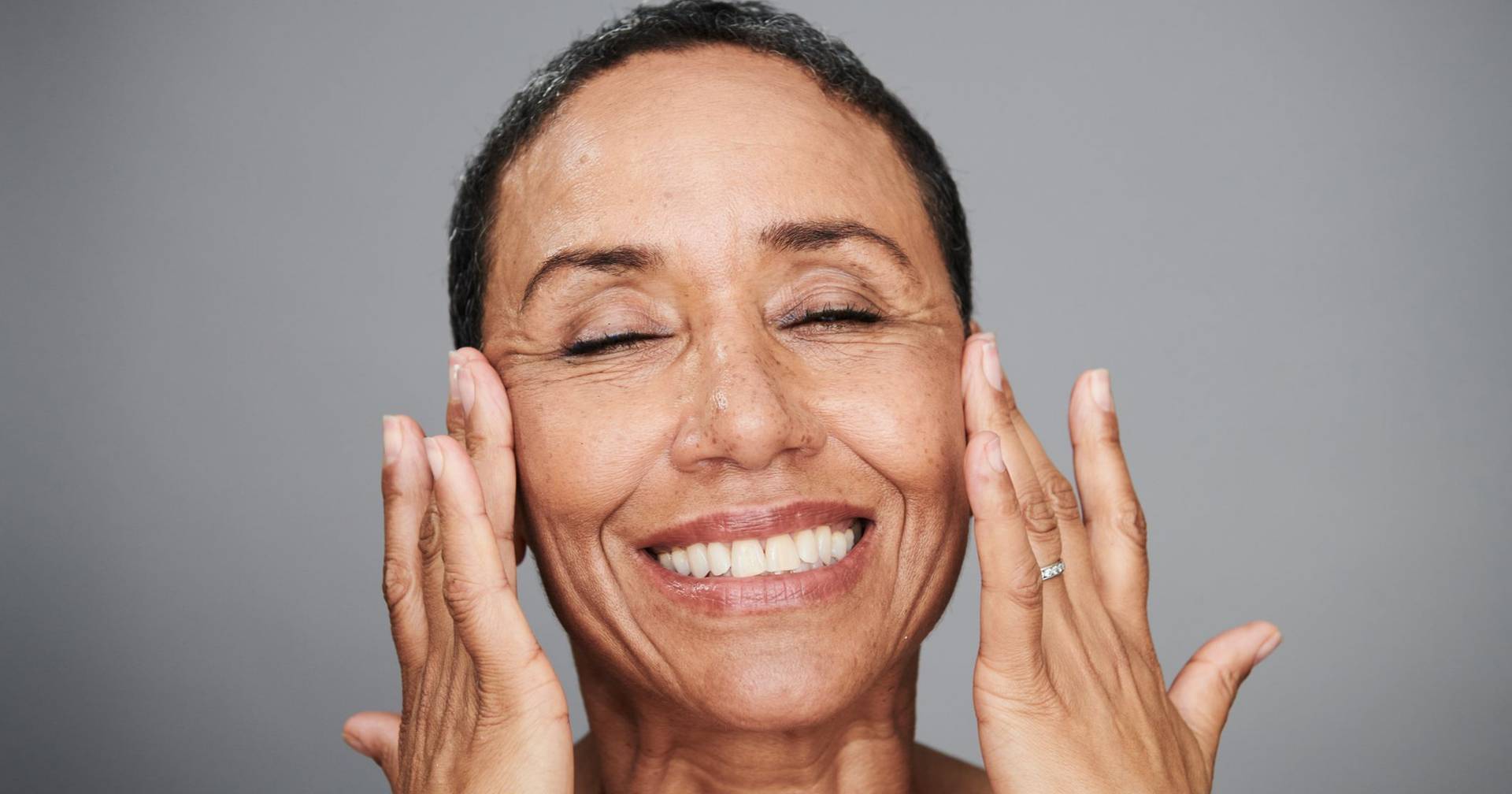 Menos é mais: como vamos cuidar da pele em 2026