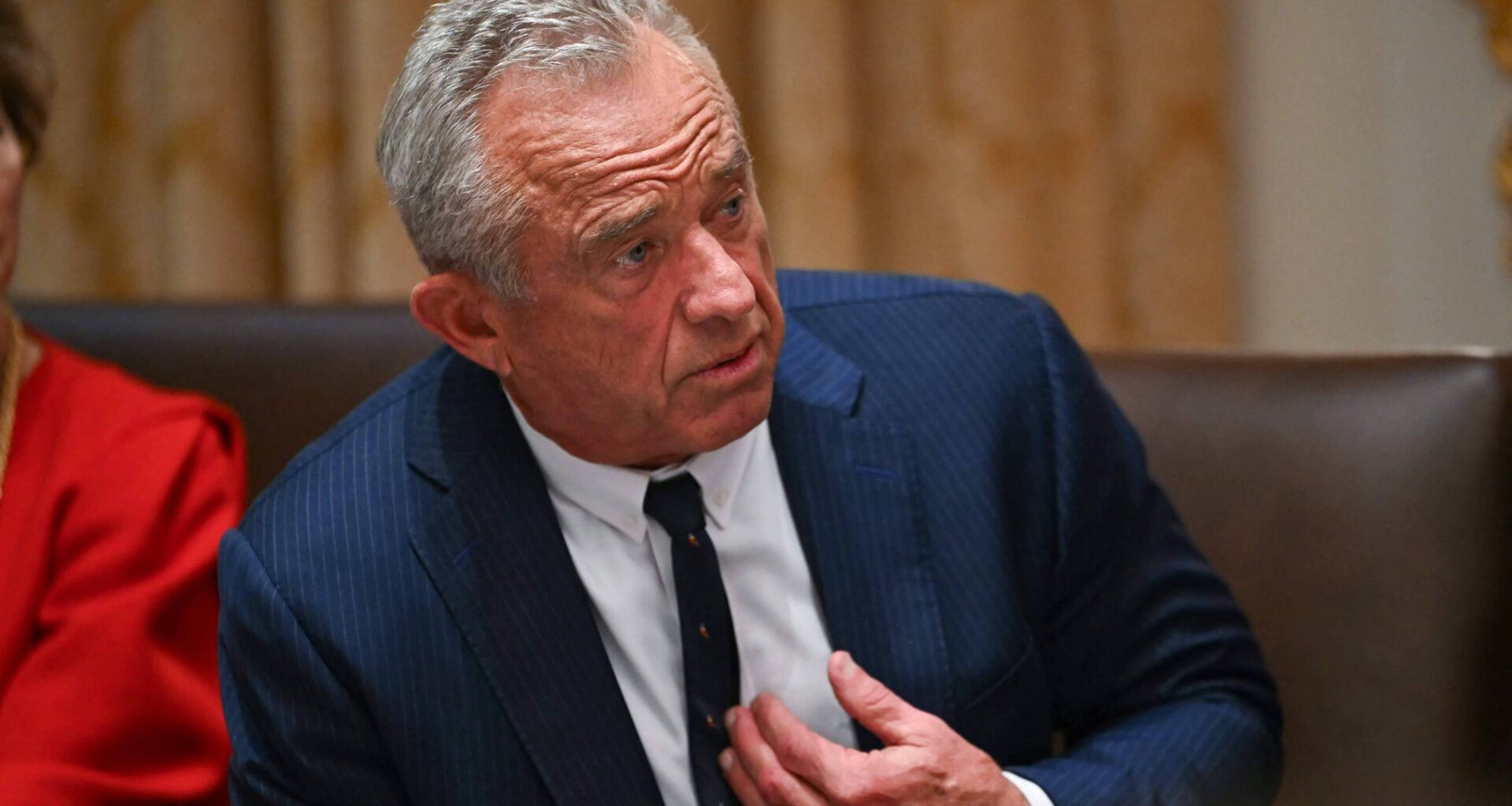 EUA discute vacina contra hepatite B para recém-nascidos - 05/12/2025 - Equilíbrio e Saúde