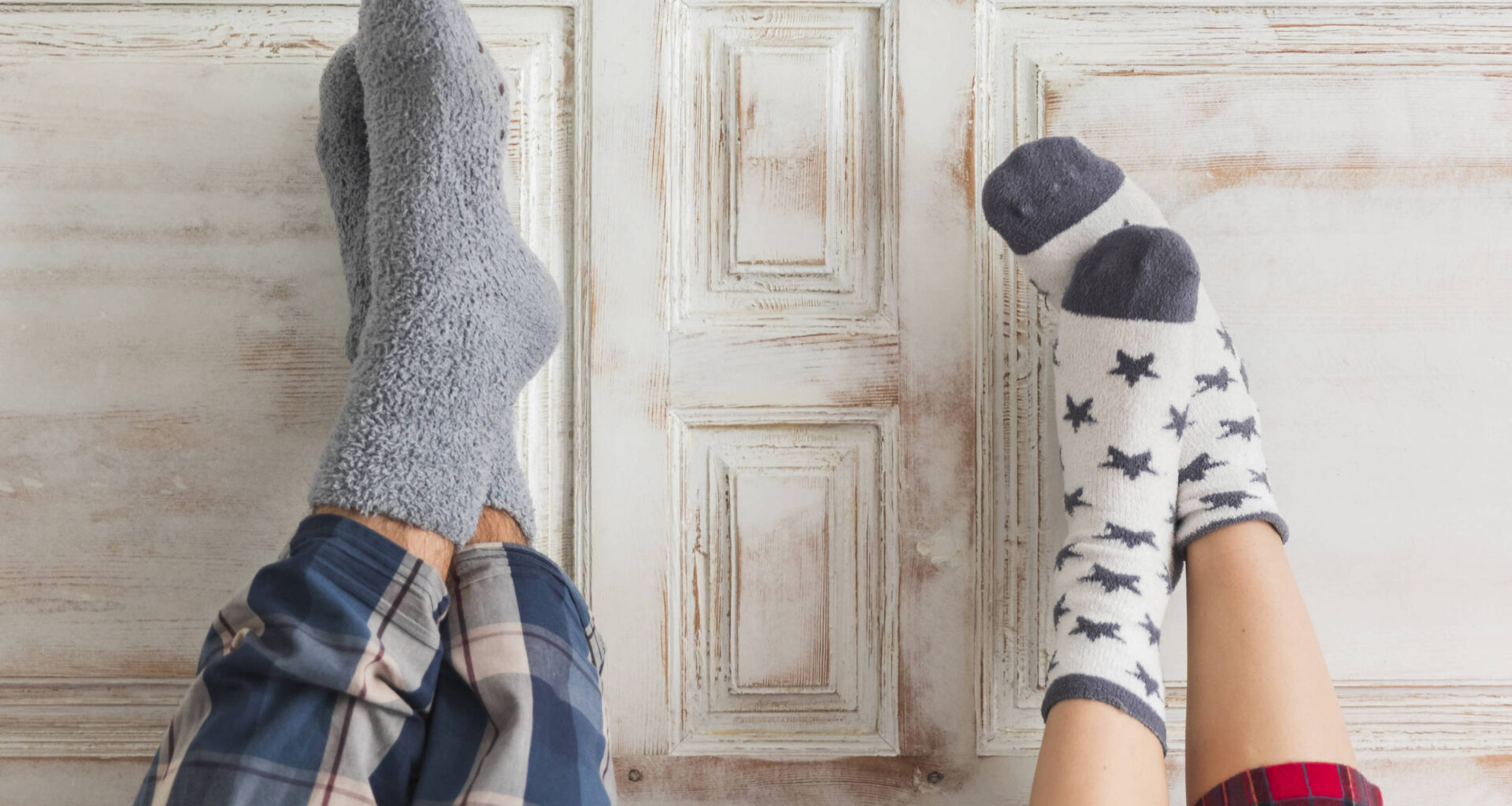 Mãos e pés gelados: quando se preocupar e como tratar - 07/12/2025 - Equilíbrio